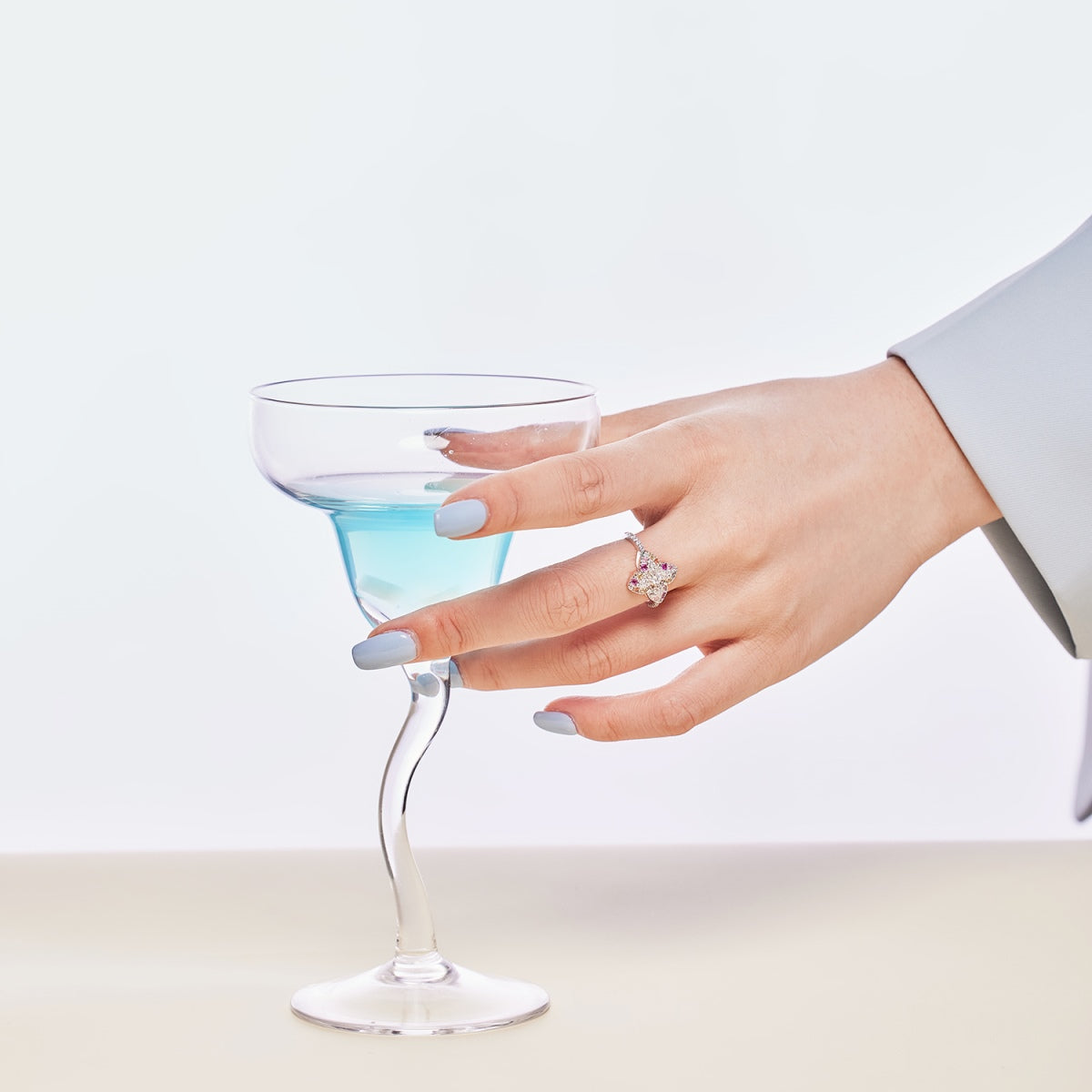 [Kismet Jewels ]Luxurious Colorful Flower Shape Banquet Ring