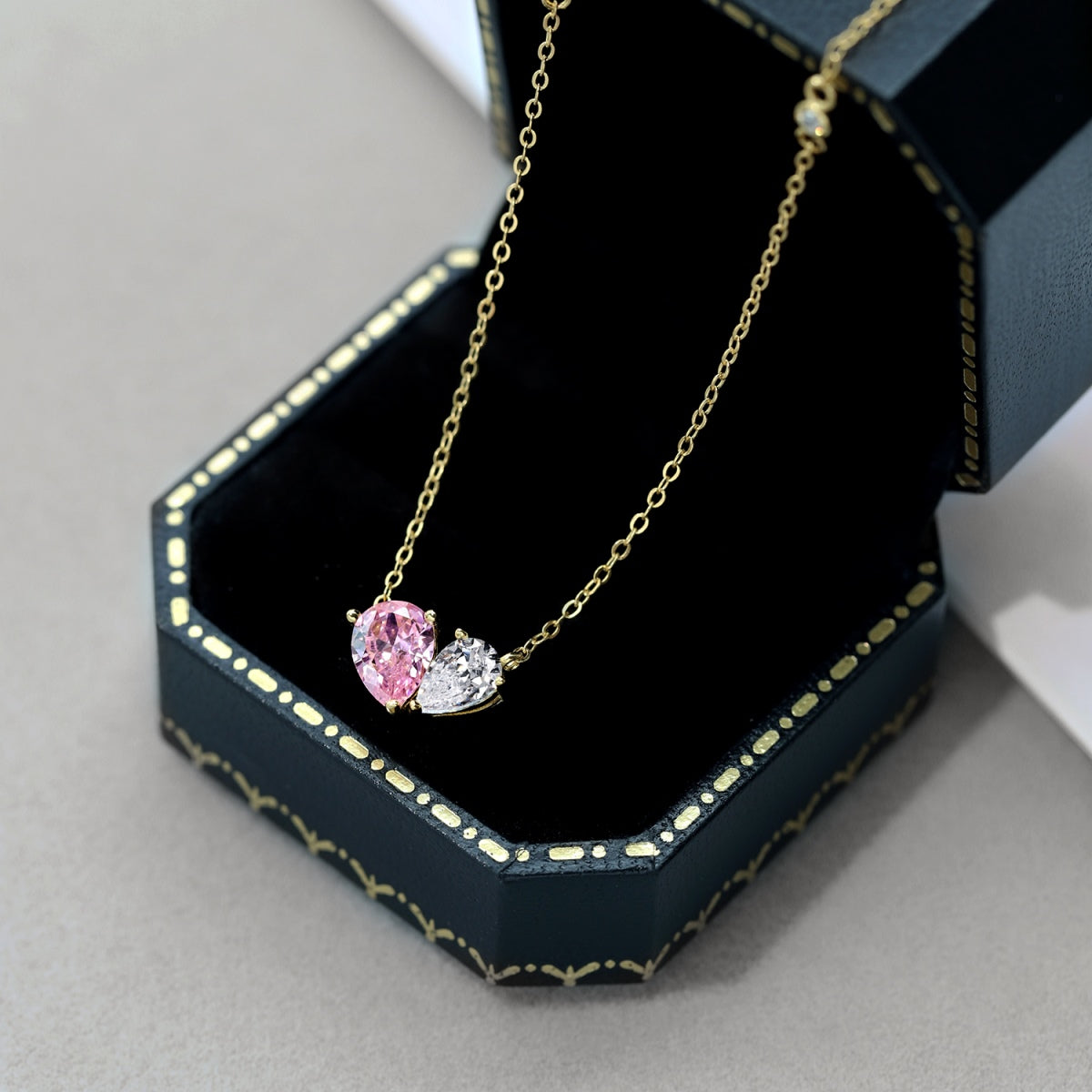 [Kismet Jewels ]Unique Heart Shape Necklace