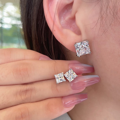 [Kismet Jewels ]Delicate Square Shape Earrings