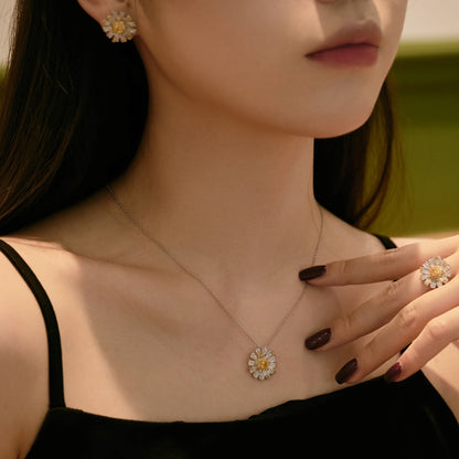 [Kismet Jewels ]Exquisite Daisy Necklace