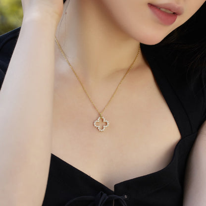 [Kismet Jewels ]Four-Leaf Clover Hollow Design Exquisite Necklace