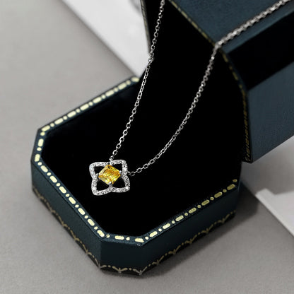 [Kismet Jewels ]Exquisite Flower Shape Princess Cut Necklace