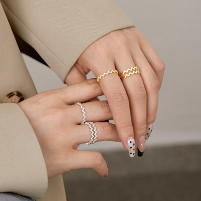 [Kismet Jewels ]Delicate Enchanting Wave Shape Daily Ring