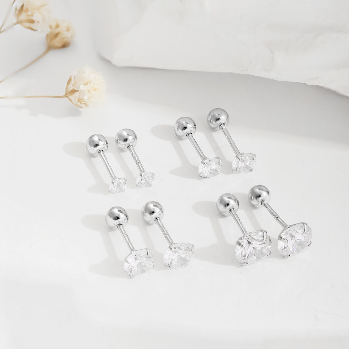 [Kismet Jewels ]Unique U-Shaped Ear Bone Earrings