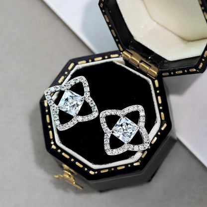 [Kismet Jewels ]Elegant Star Shape Princess Cut Daily Earrings