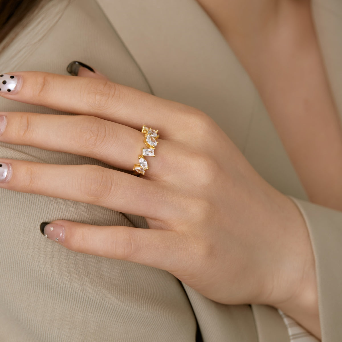 [Kismet Jewels ]Delicate Multi Cut Ring