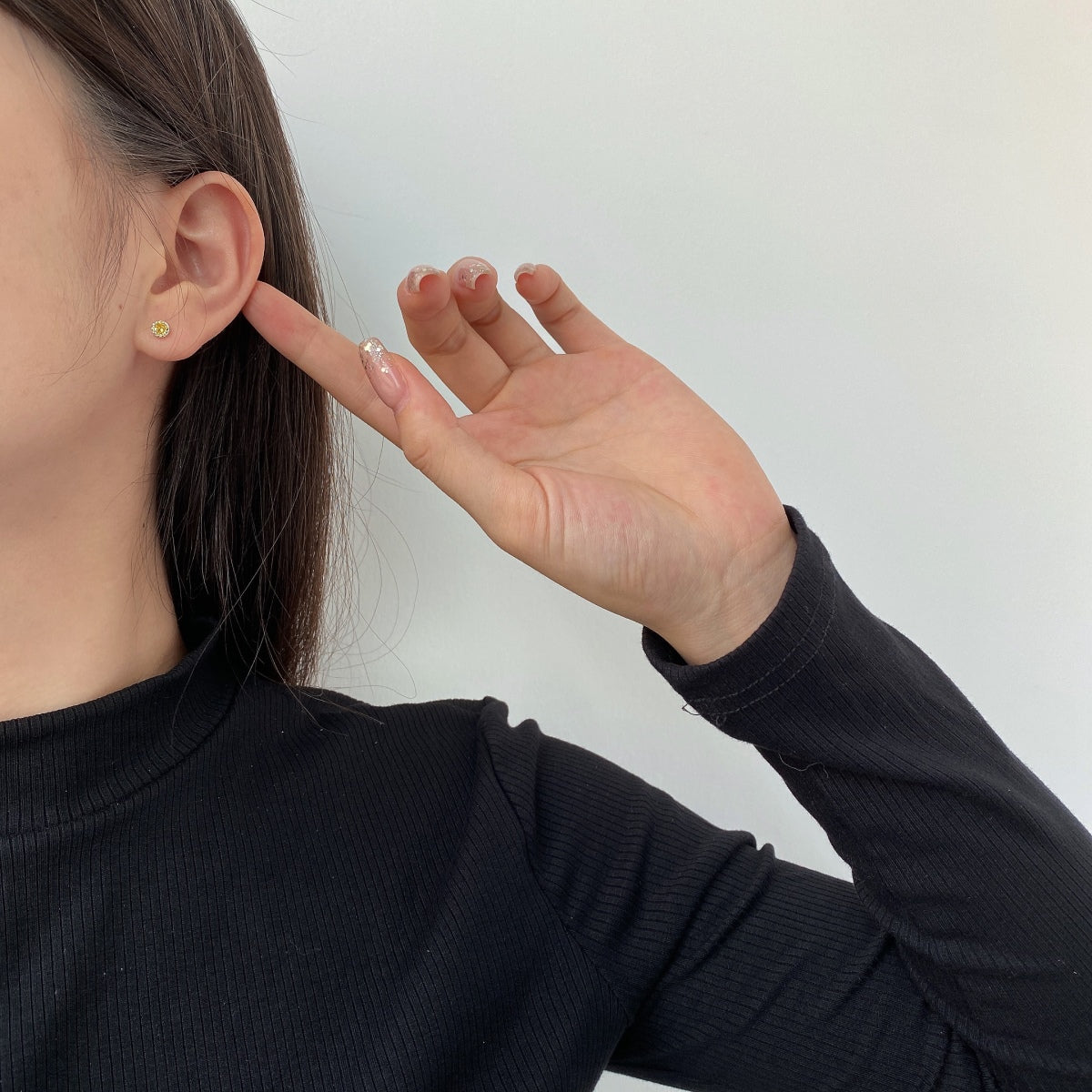 [Kismet Jewels ]Sparkling Colorful Round Shape Earrings