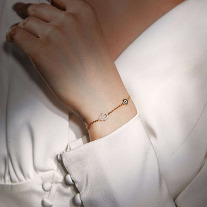 [Kismet Jewels ]Gost Shape & Round Shape Necklace