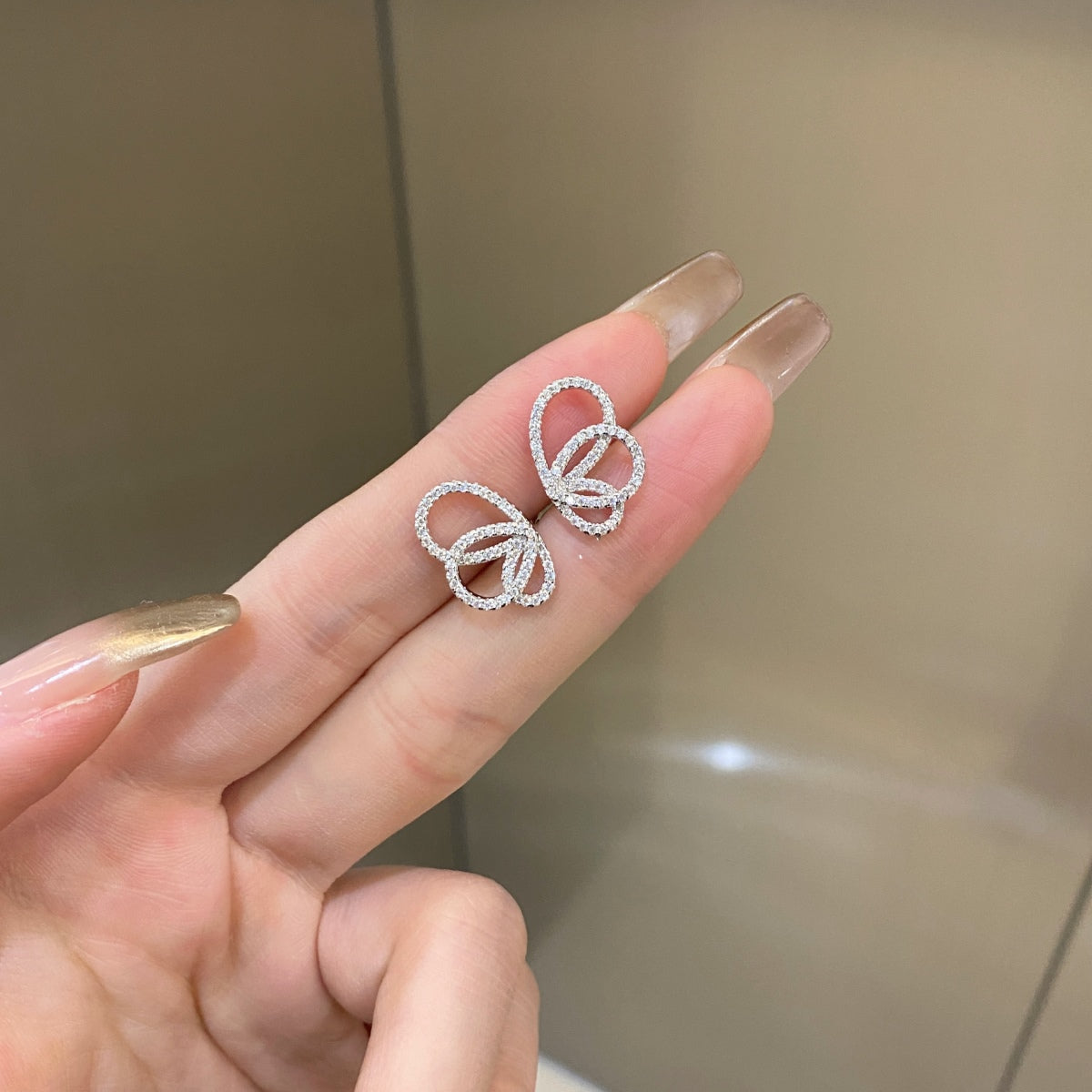 [Kismet Jewels ]Exquisite Butterfly Shape Earrings