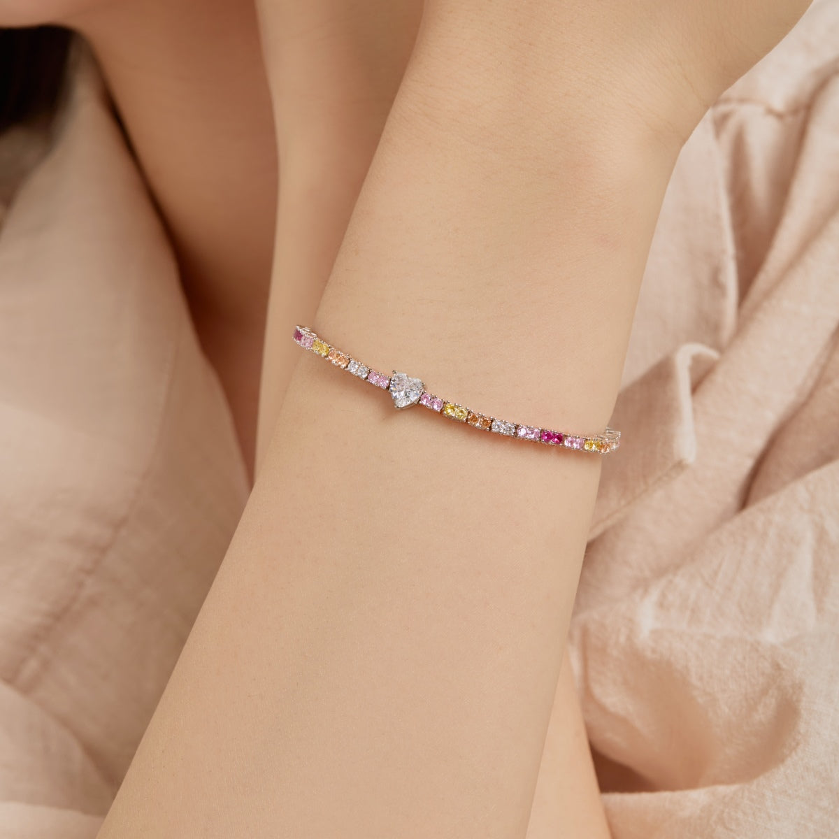 [Kismet Jewels ]Delicate Romantic Heart Shape Lover Bracelet