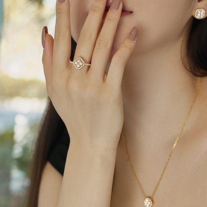 [Kismet Jewels ]Four Leaf Clover Flower Design Ring