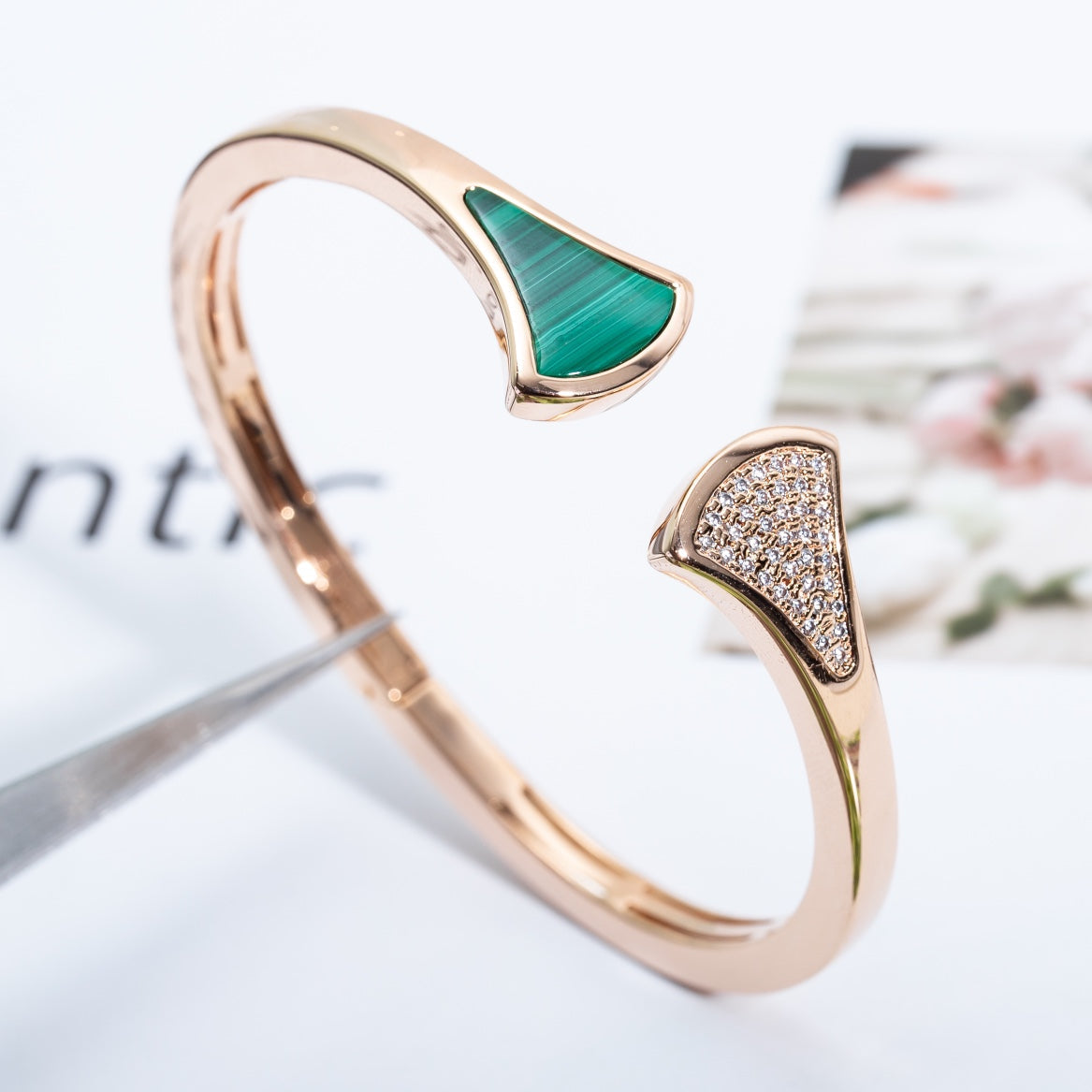 [Kismet Jewels ]DREAM BRACELET OPEN MALACHITE PINK GOLD