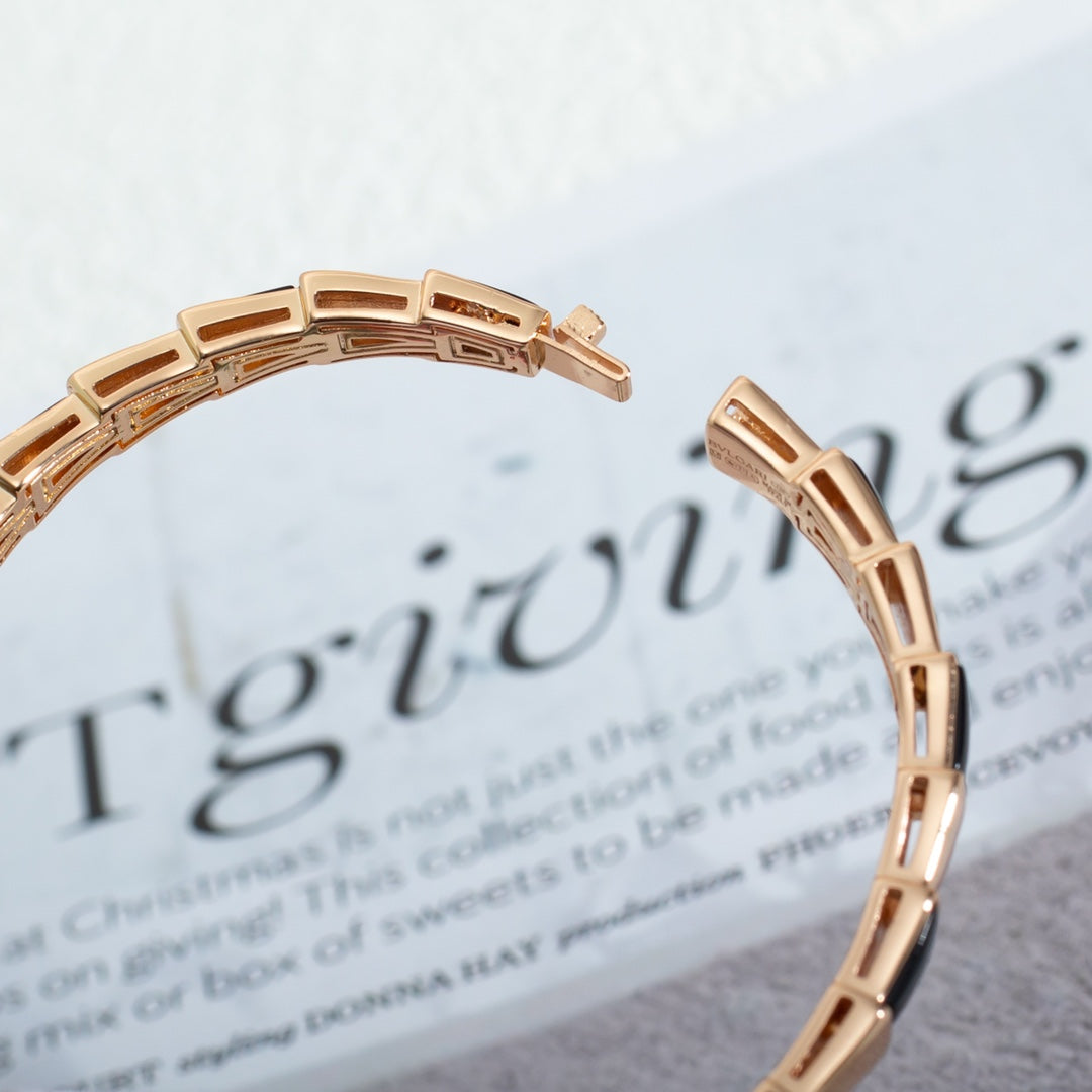 [Kismet Jewels ]SERPENTI BRACELET PINK GOLD ONYX