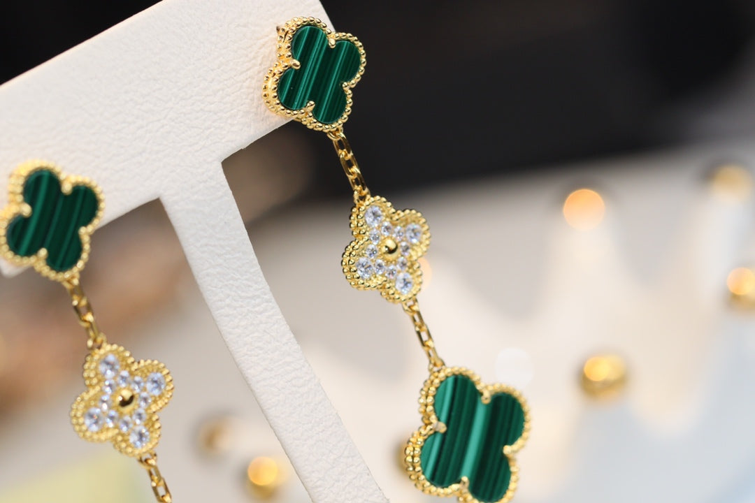 [Kismet Jewels ]CLOVER EARRINGS GOLD MALACHITE DIAMOND 3 MOTIF
