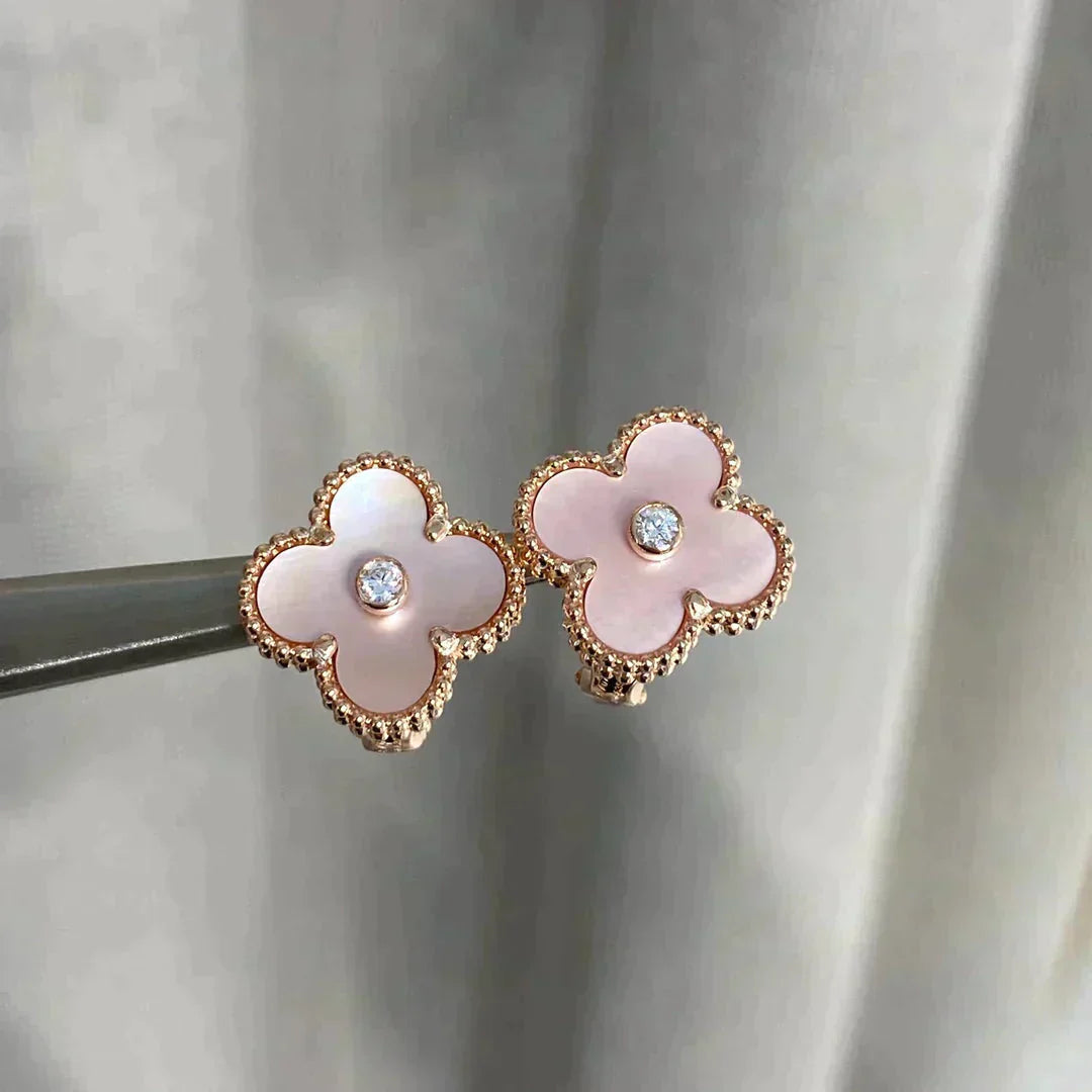 [Kismet Jewels ]CLOVER MEDIUM 1 MOTIFS  PINK MOP DIAMOND EARRINGS