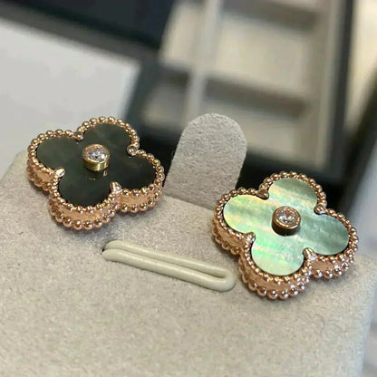 [Kismet Jewels ]CLOVER MEDIUM 1 MOTIFS GRAY MOP  DIAMOND EARRINGS