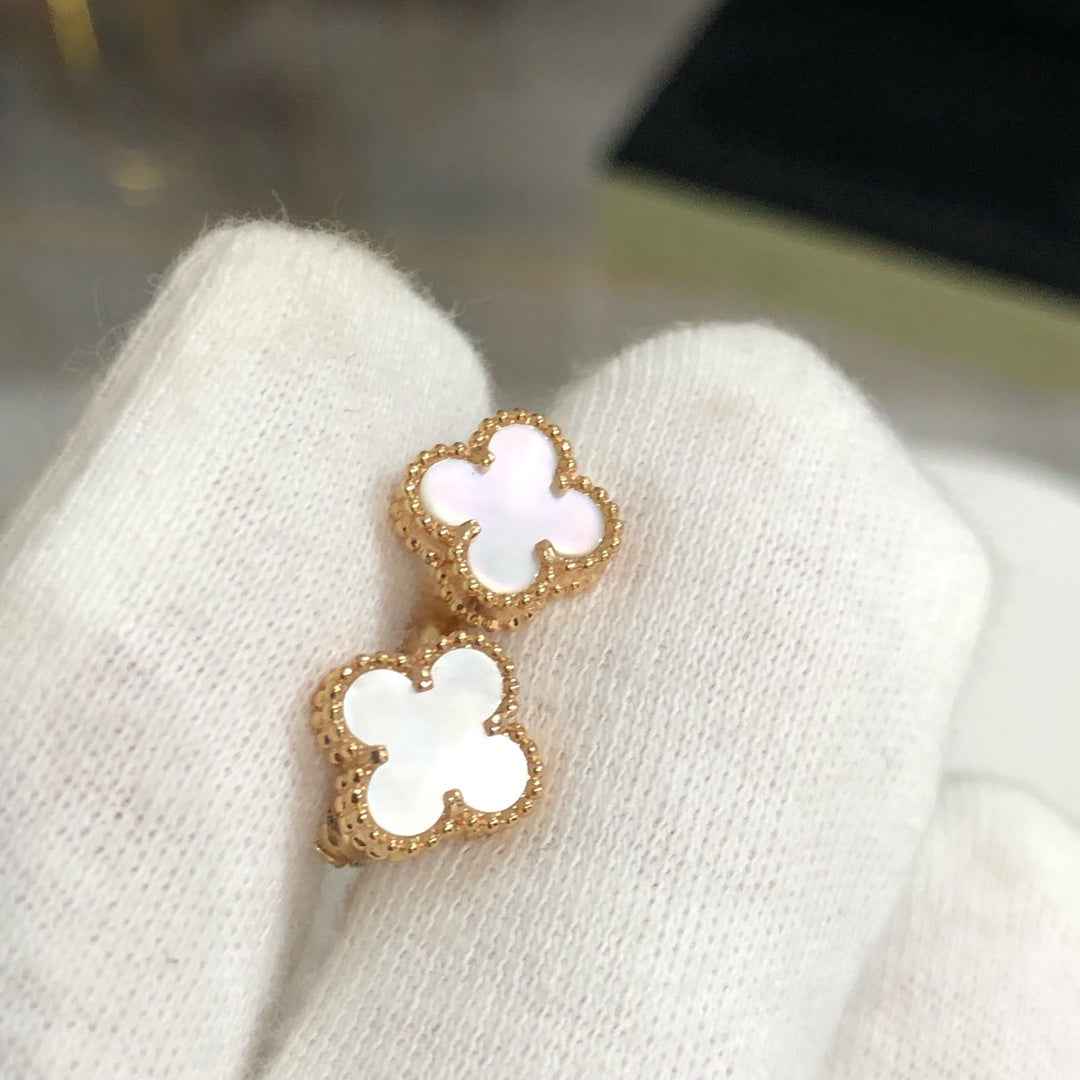 [Kismet Jewels ]CLOVER MINI GOLD EARRINGS