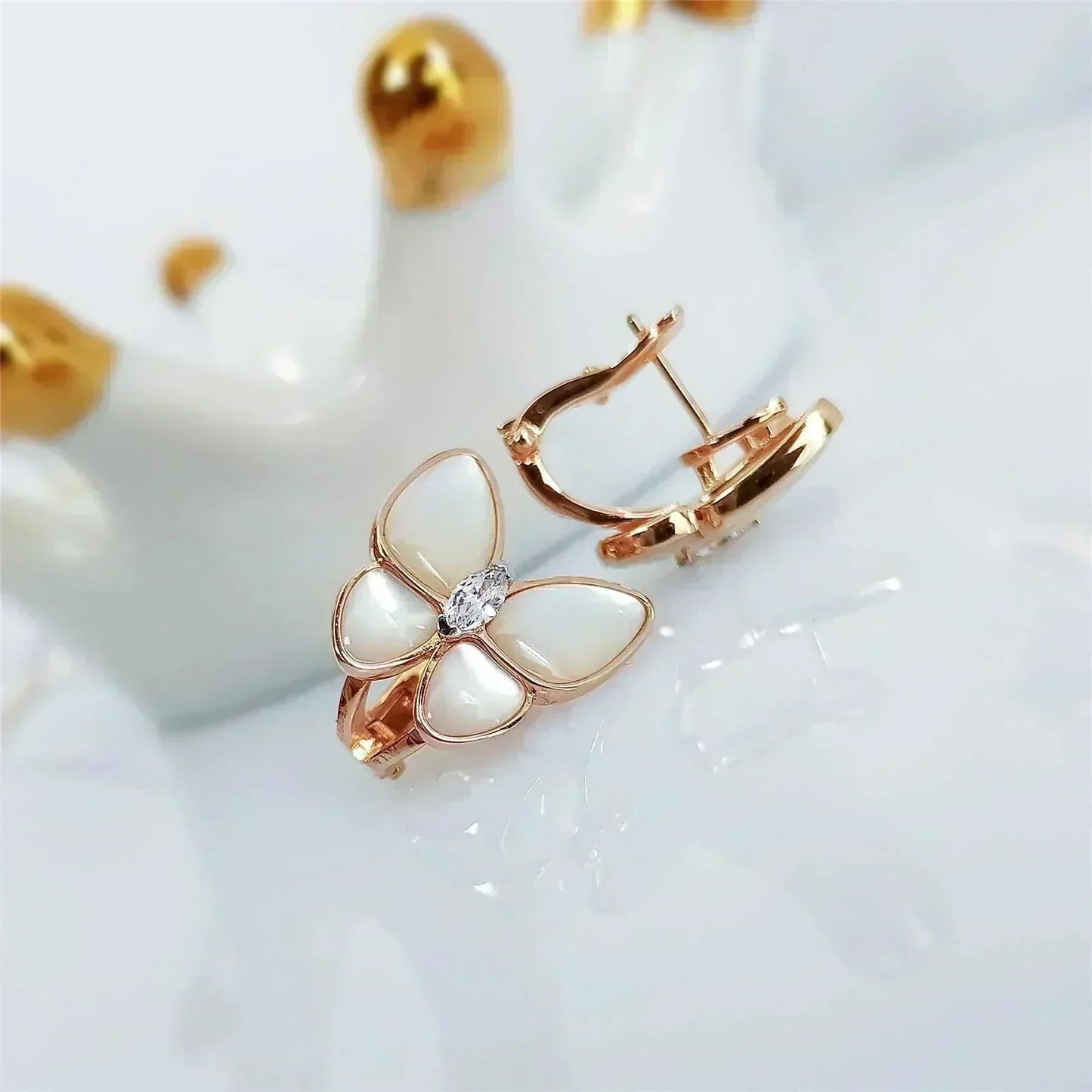 [Kismet Jewels ]BUTTERFLY MOP DIAMOND EARRINGS