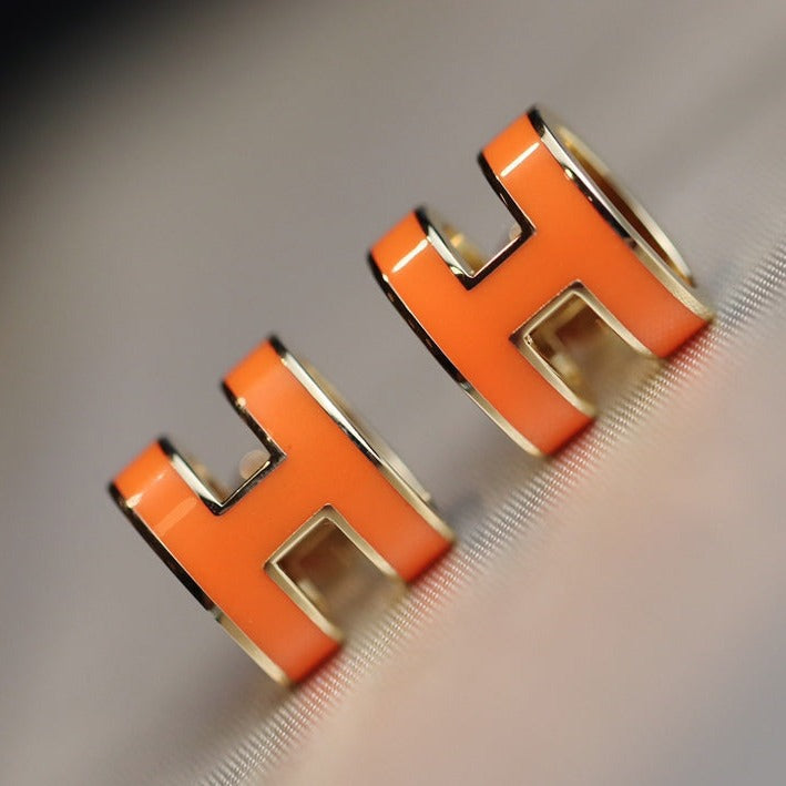 [Kismet Jewels ]MINI POP H EARRINGS ORANGE