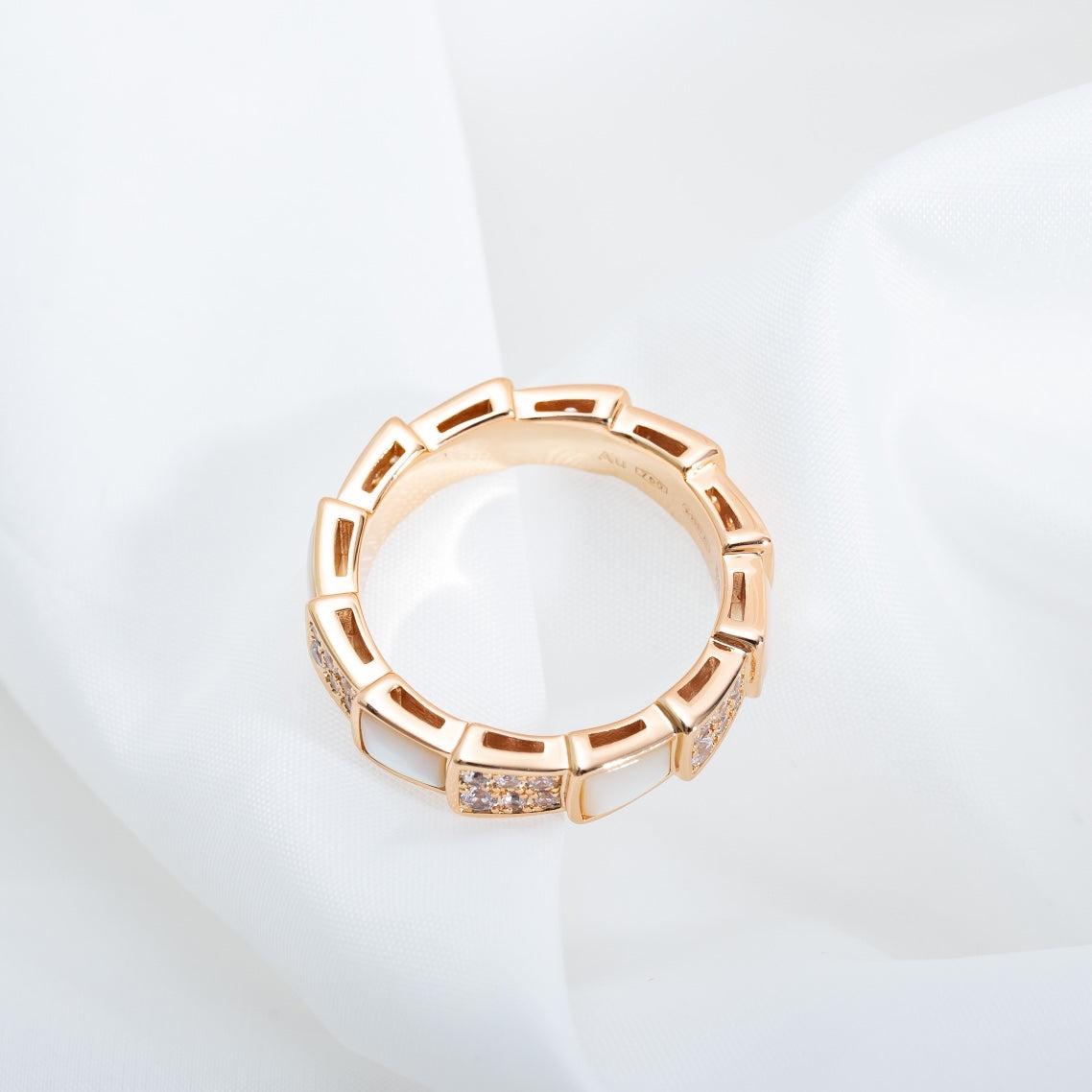 [Kismet Jewels ]SERPENTI RING PINK GOLD MOP DIAMOND PAVED 4MM