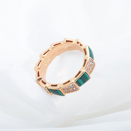[Kismet Jewels ]SERPENTI RING PINK GOLD MALACHITE DIAMOND PAVED 4MM