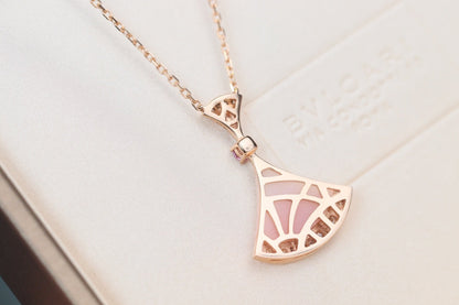 [Kismet Jewels ]DREAM NECKLACE PINK MOP DIAMOND