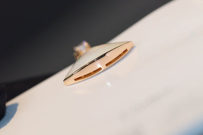 [Kismet Jewels ]DREAM NECKLACE WHITE MOP PINK GOLD 1 DIAMOND