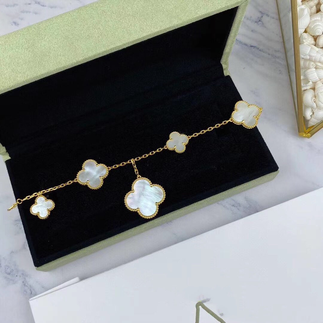 [Kismet Jewels ]MAGIC CLOVER MOP GOLD BRACELET 5 MOTIFS