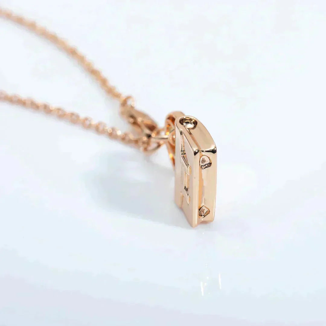 [Kismet Jewels ]AMULETTE PEDANT ROSE GOLD NECKLACE