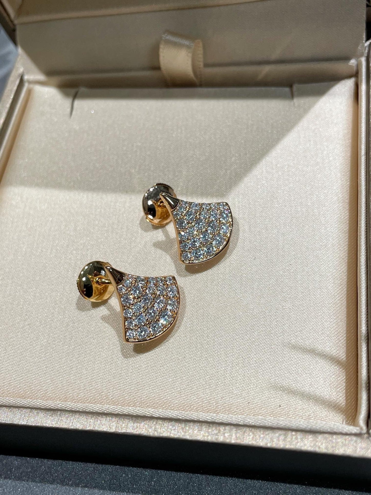 [Kismet Jewels ]DREAM STUD EARRINGS DIAMOND