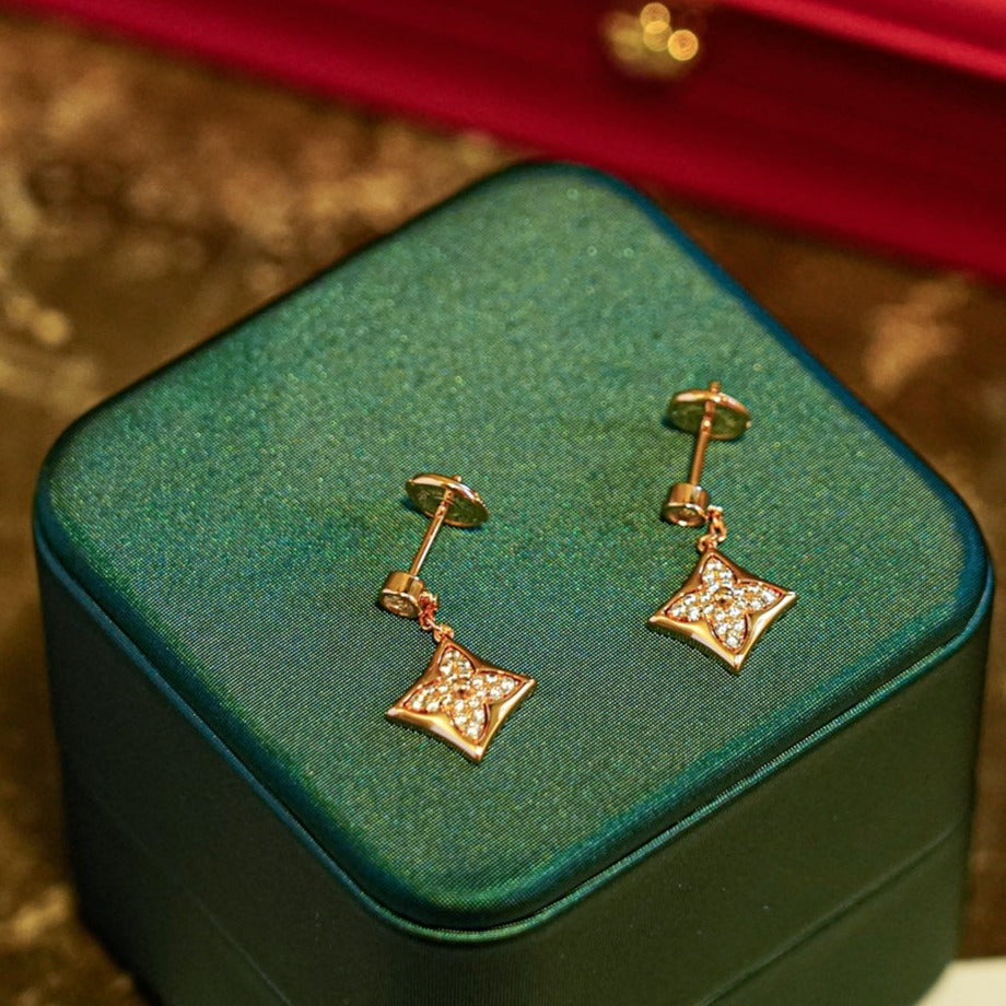 [Kismet Jewels ]STAR DIAMONDS EARRINGS GOLD