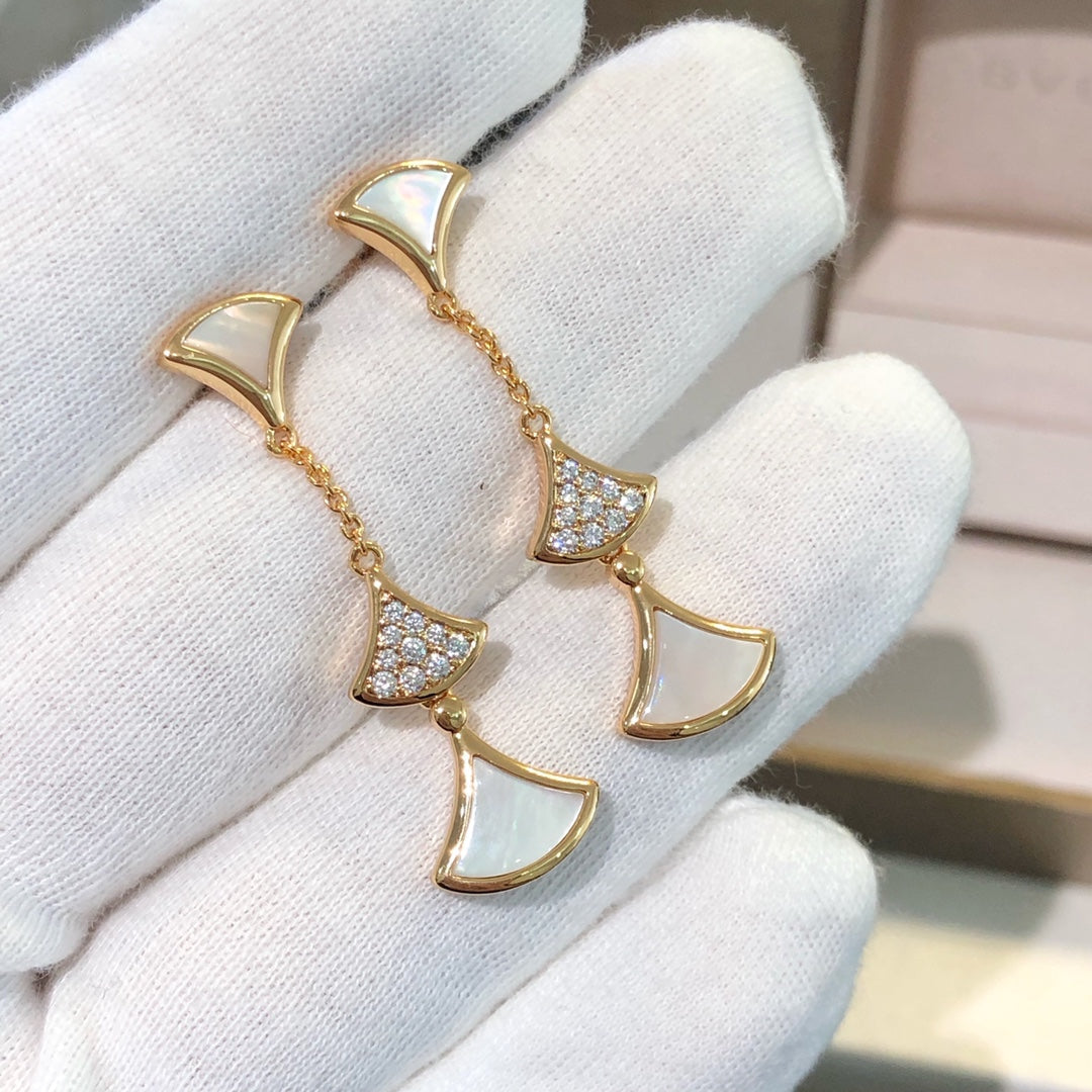 [Kismet Jewels ]DREAM EARRINGS 3 MOTIFS DIAMOND MOP PINK GOLD