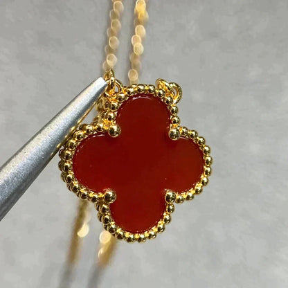 [Kismet Jewels ]CLOVER 15MM CARNELIAN SINGLE FLOWER NECKLACE