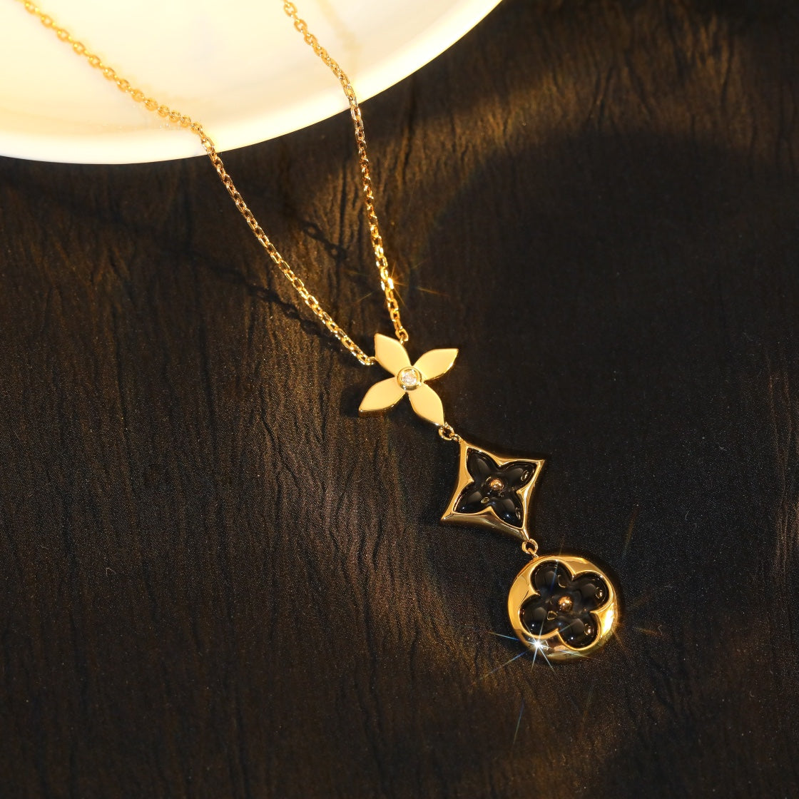 [Kismet Jewels ]STAR AND SUN ONYX PINK GOLD NECKLACE