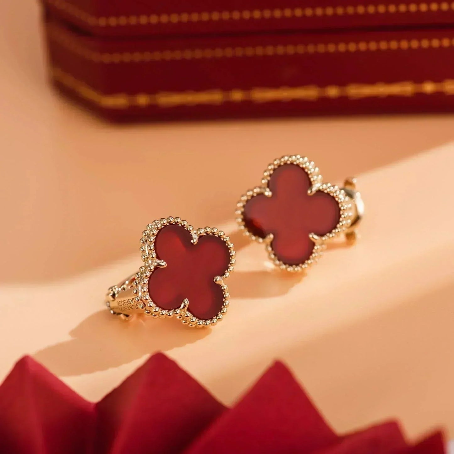 [Kismet Jewels ]CLOVER MEDIUM 1 MOTIFS CARNELIAN  EARRINGS