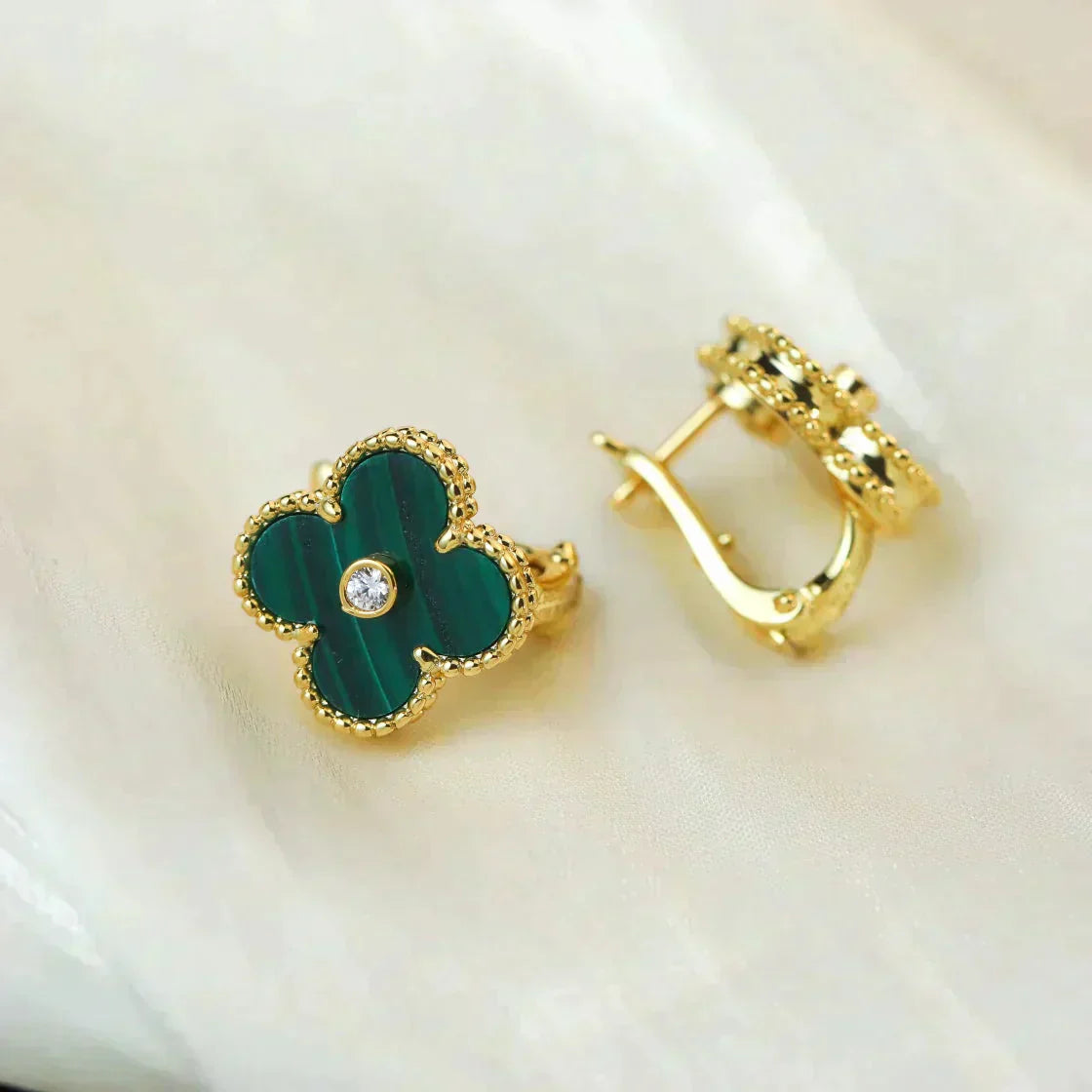 [Kismet Jewels ]CLOVER MEDIUM 1 MOTIFS MALACHITE DIAMOND EARRINGS