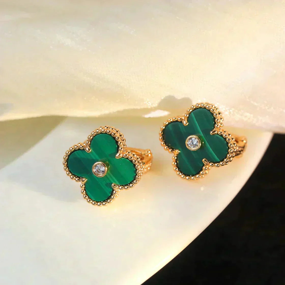 [Kismet Jewels ]CLOVER MEDIUM 1 MOTIFS MALACHITE DIAMOND EARRINGS