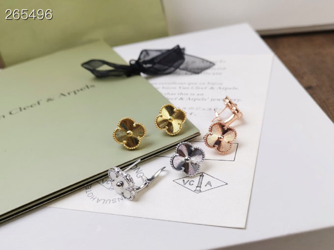 [Kismet Jewels ]CLOVER MEDIUM STUD EARRINGS