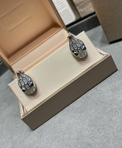 [Kismet Jewels ]SERPENT DIAMOND STUD EARRINGS