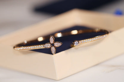[Kismet Jewels ]IDYLLE GOLD OPEN BRACELET DIAMOND PAVED