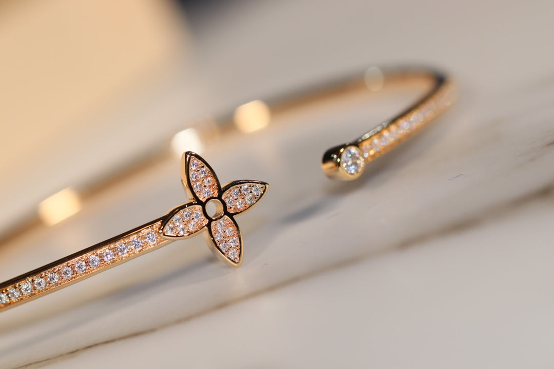 [Kismet Jewels ]IDYLLE GOLD OPEN BRACELET DIAMOND PAVED