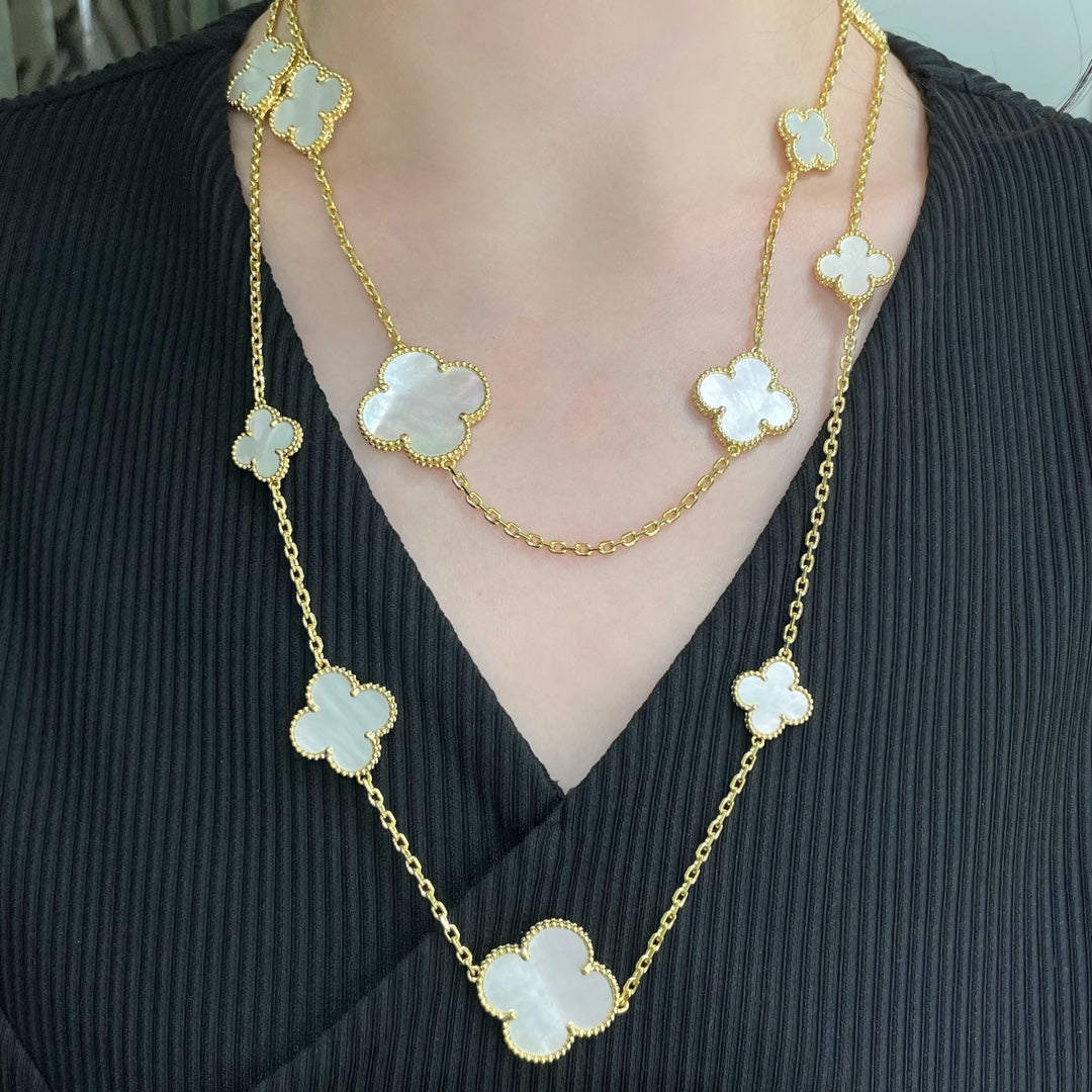 [Kismet Jewels ]CLOVER 16 MOTIF WHITE MOP GOLD NECKLACE