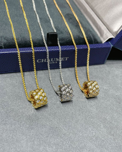 [Kismet Jewels ]BEE LOVE DIAMOND PAVED 3 ROW NECKLACE