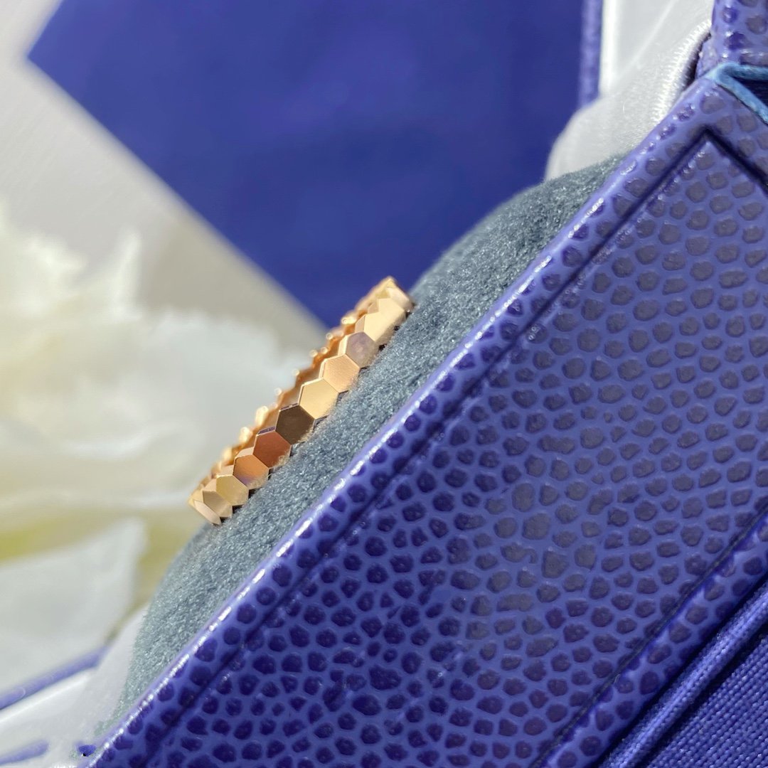 [Kismet Jewels ]BEE LOVE SMALL RING