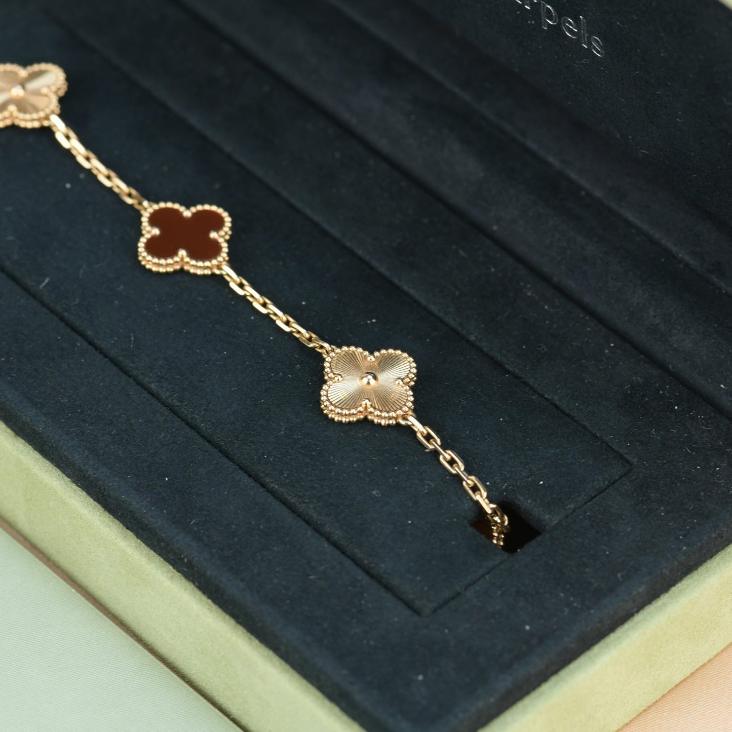 [Kismet Jewels ]CLOVER  5 MOTIFS CARNELIAN GOLD BRACELET