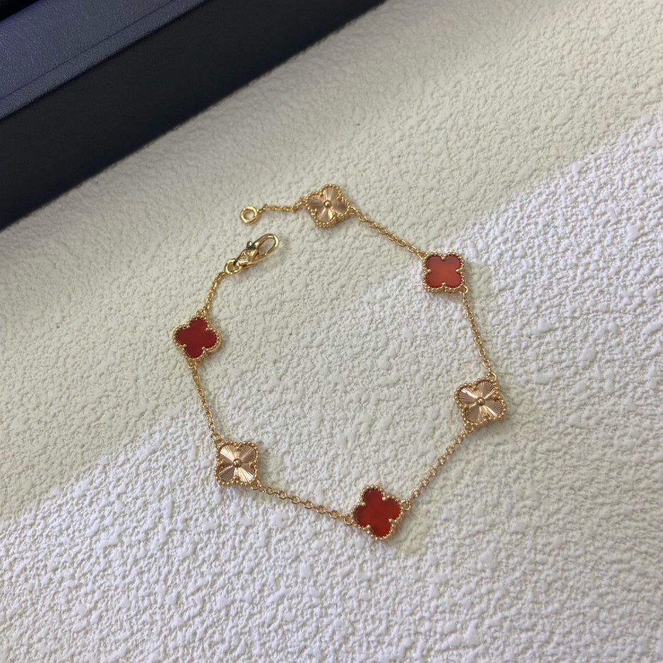 [Kismet Jewels ]CLOVER 6 MOTIF RED AGATE LASER BRACELET