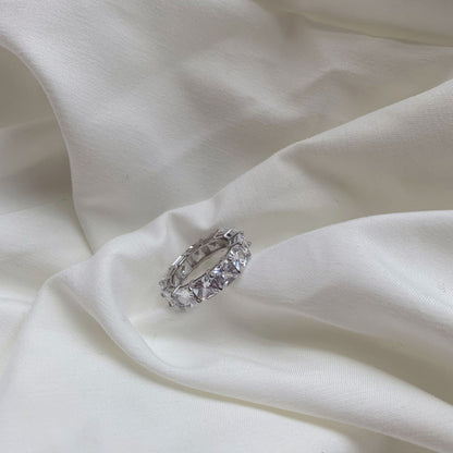 [Kismet Jewels ]Elegant Princess Cut Tennis Ring