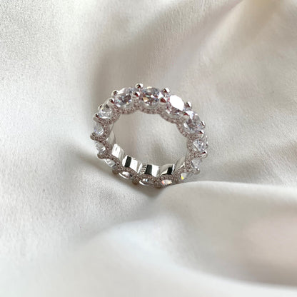 [Kismet Jewels ]Gorgeous Round Cut Tennis Ring