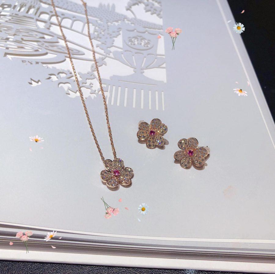 [Kismet Jewels ]FRIVOLE ROSE GOLD FLOWER DIAMOND NECKLACE