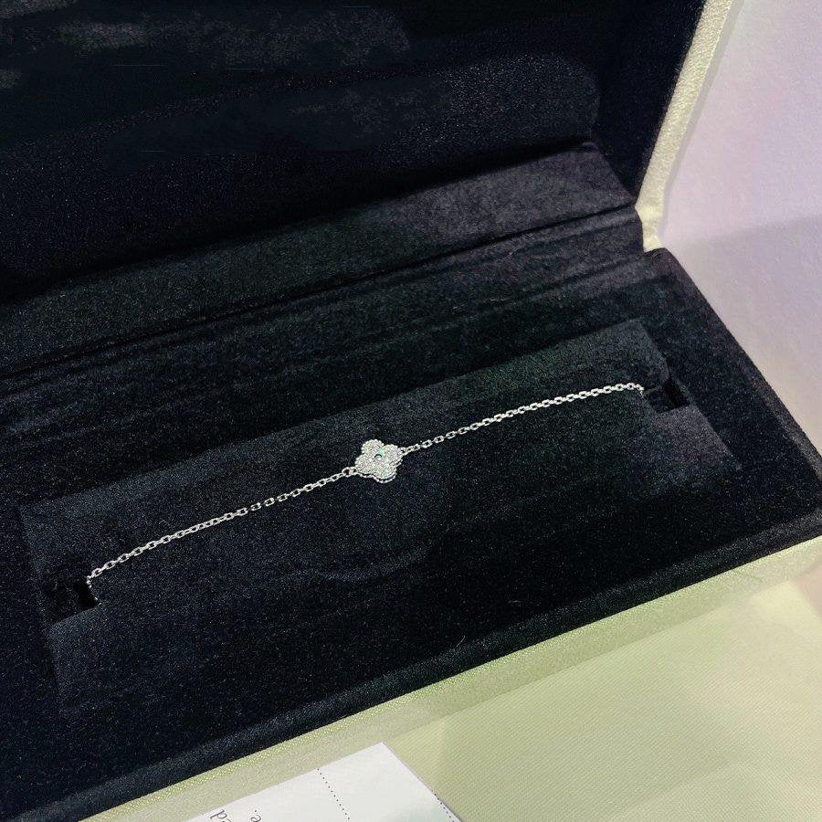 [Kismet Jewels ]CLOVER  SINGLE FLOWER BRACELET SILVER